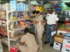 Politie assisteert bij sluiting supermarkt