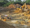 Bouterse opent nieuwe goudmijn in Suriname